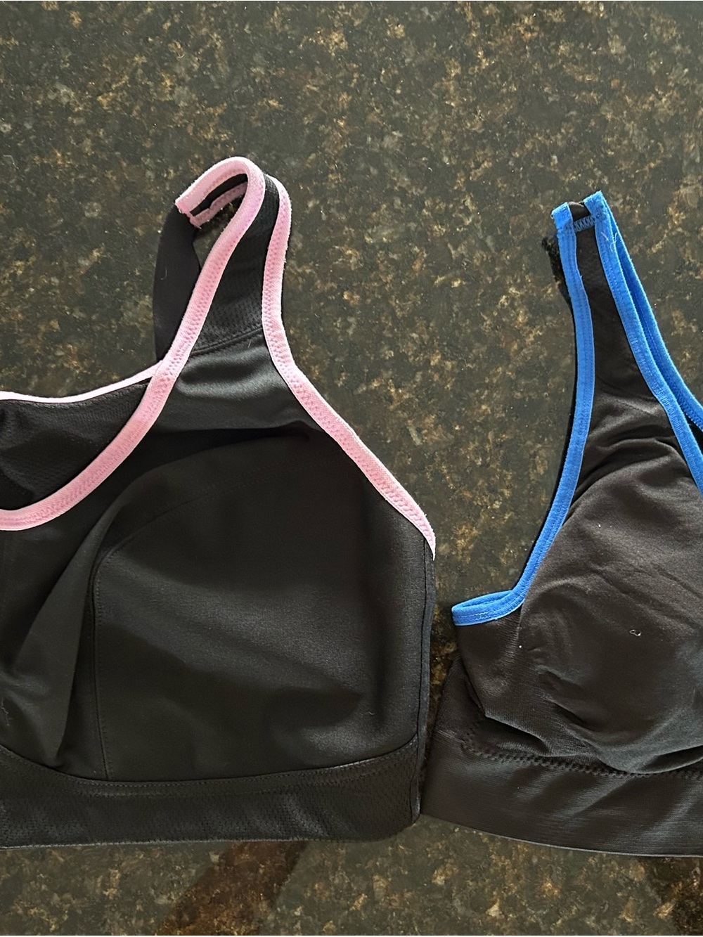 Women’s Sports Bra